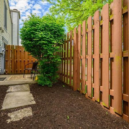 Family Friendly And Quite 2 Bedroom Condo Close To Fun Fort Wayne Eksteriør billede