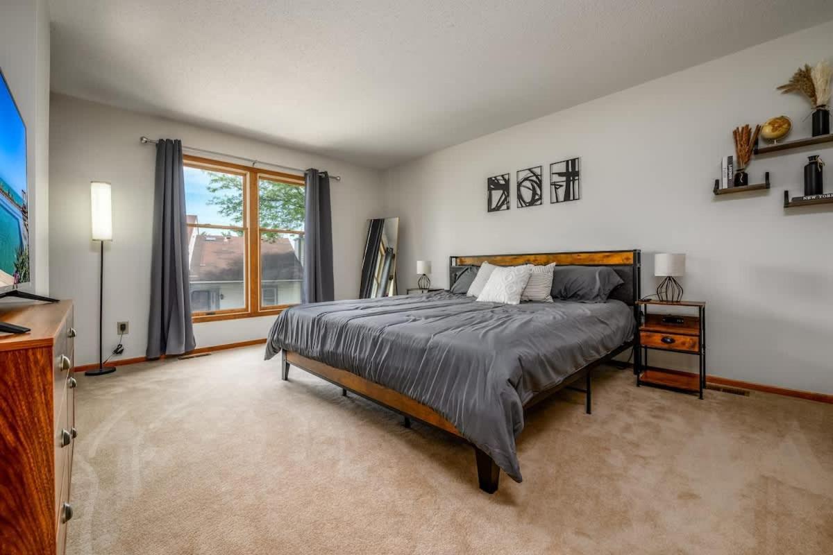 Family Friendly And Quite 2 Bedroom Condo Close To Fun Fort Wayne Eksteriør billede
